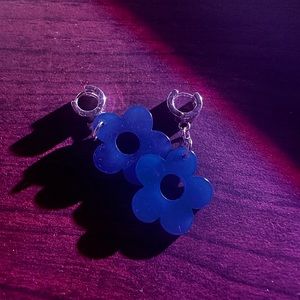 Cute flower earrings